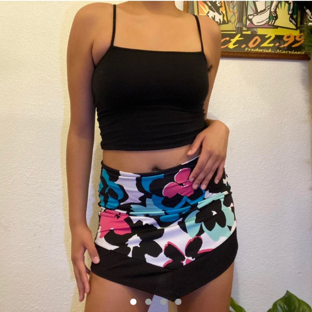 🌸 Pink Blue & Black Psychedelic Y2K Mini Skirt